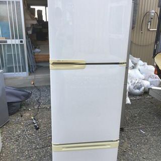 中古品 電気冷凍庫お売りします。 ☆宇都宮市兵庫塚より☆FUJITSU富士通 冷凍冷蔵庫 ER-27SV-H (rikizo