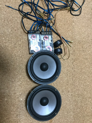 フォーカル スピーカー