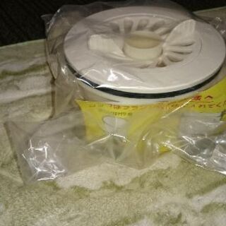 TOTO 洗濯機パン用の横引きトラップ 未使用品の画像