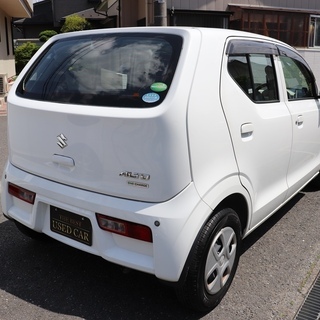スズキ　アルト　エネチャージ　HA36S　カタログ燃費37.0km/L！！　高年式なので絶好調♪　ワンセグ見れます　安心の関東仕入れですの画像