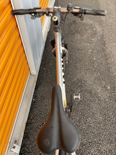 ★超特価★JAMISのオシャレなクロスバイクが新車の半額以下！ 中古自転車 ②