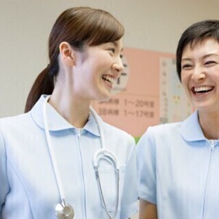 【未経験者歓迎】老人ホームの看護師を募集!正社員登用あり◎制服貸...
