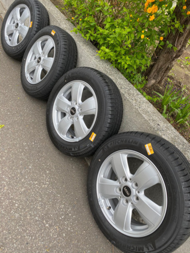 値下げします　ミニクーパー　タイヤ　純正　15インチ　4本セット