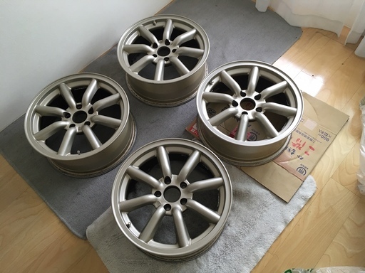 中古 RSワタナベ　エイトスポーク F8F　17インチ　7.0ｊ　オフセット +40　PCD 114.3　５穴 　ゴールドメタリック