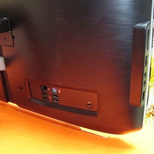 ☆Web授業・在宅ワークにも対応☆Lenovo 21.5FullHD一体型！ST0514_1W