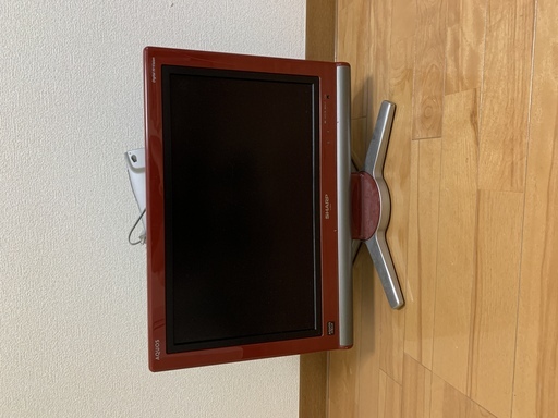 SHARPの液晶テレビ LC-20D10です。