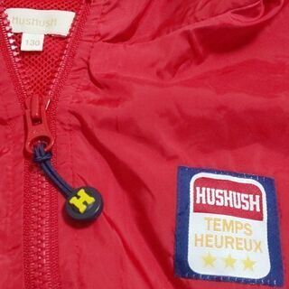 『 HUSHUSH 』ナイロンパーカー（収納袋付き）１３０ｃｍの画像