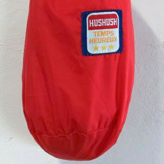 『 HUSHUSH 』ナイロンパーカー（収納袋付き）１３０ｃｍの画像