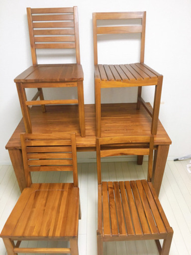 美品　SCANTEAKのダイニングテーブルとチェアー4脚