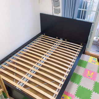 IKEA ダブルマットレス用フレームの画像