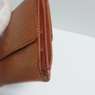 【正規品】 ルイヴィトン エピ 二つ折り財布の画像