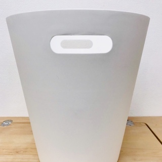 【中古】ゴミ箱 １個 100円の画像