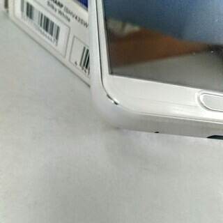 値下げ！新品格安特典付！今年３月購入  SIMロック解除済！ au AQUOS sense2 SHV43　スマートフォン！　の画像