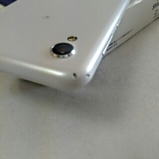 値下げ！新品格安特典付！今年３月購入  SIMロック解除済！ au AQUOS sense2 SHV43　スマートフォン！　の画像