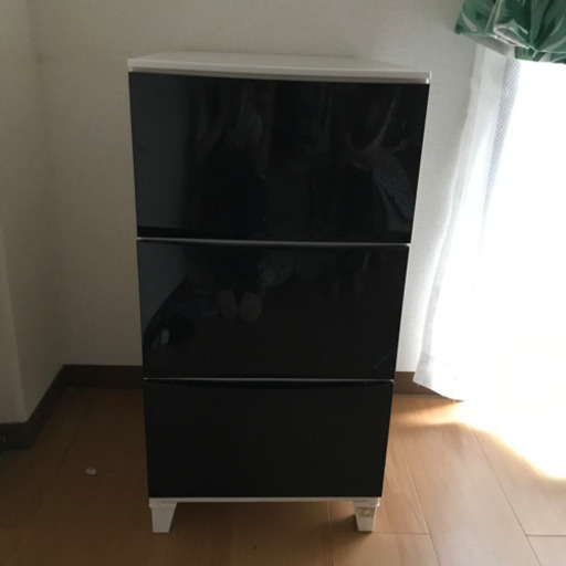 受け渡し予定者決定☆黒のプラスチックタンス☆