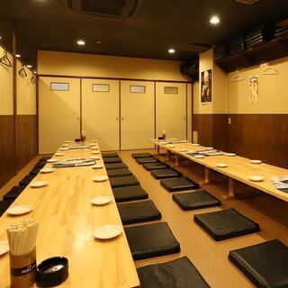 京都市北区、賀茂川沿いにある食べ放題&飲み放題コースが楽しめる居酒屋「ばちや 御薗橋本店」。 - 地元のお店