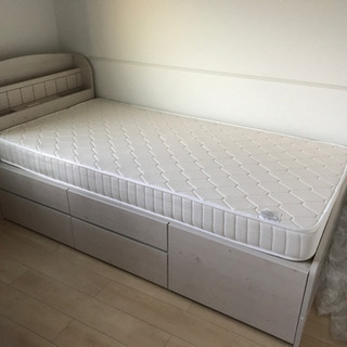 収納付きシングルベッド