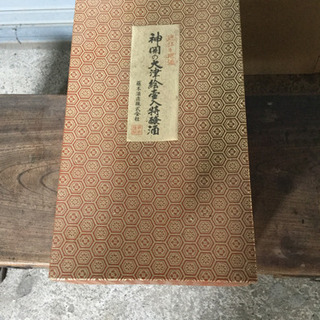 大津絵壺入特醸酒　箱入容器のみ