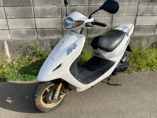 ☆ディオZ4.FIスポーツスクーター^_^バッテリーなど新品☆現状にて売買です☆50cc原付スポーツスクーター！！