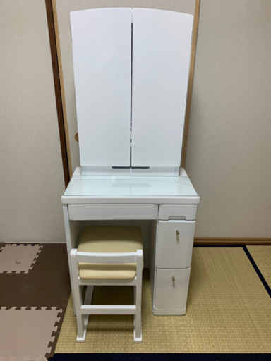 ニトリ製品　ドレッサー