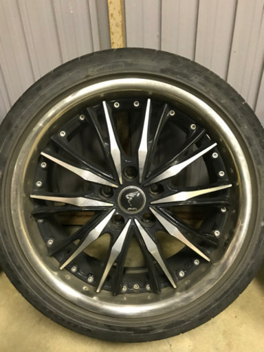 最終値下げ18インチ日産リーフに履いてたホイールです
