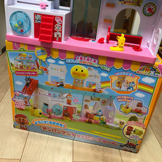 アンパンマン　大きなショッピングモール　アンパンマン工場　おままごとの画像