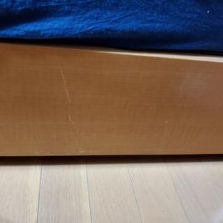 引き出し付きダブルベッドの画像