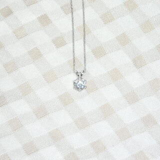 非売品　三菱ジュエリーフェア　銀製大粒ネックレス　来場者特典　MJC限定オリジナルモデル　ダイヤ換算1.0ct相当!　キュービックジルコニア　チェーン長さ約40cm　トップ約11×6.5mmの画像