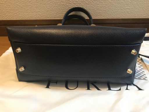 【ほぼ新品】フルラ FURLA 2WAYバッグ PIPER：パイパー