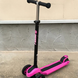 決まりました: 子供用キックスケーター　安定の三輪