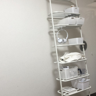 立て掛けデザイナーズラック duende wall rack 白...