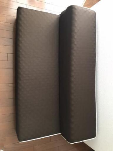 値下げしました。ソファーになるマットレス(セミダブル)