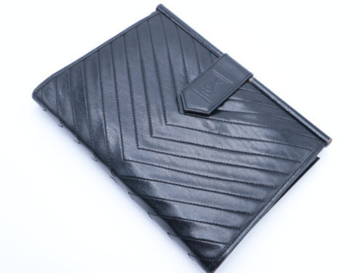 《YVES SAINT LAURENT/YSLロゴ セカンドバッグ》Bランク