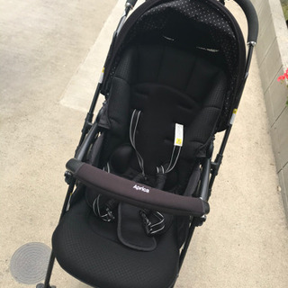 Aprica ベビーカー ブラック　値下げしました！！ Aprica ブラック ベビーカー 最終値下げ 最終値下げ！お早めに