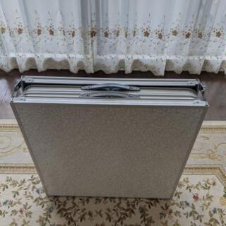 売ります!　折りたたみテーブル240cm　高さ2段階の画像