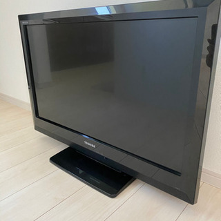 TOSHIBA 32型　液晶テレビ