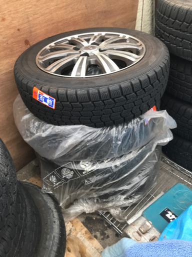 ダンロップ　タイヤ4本セット　未使用