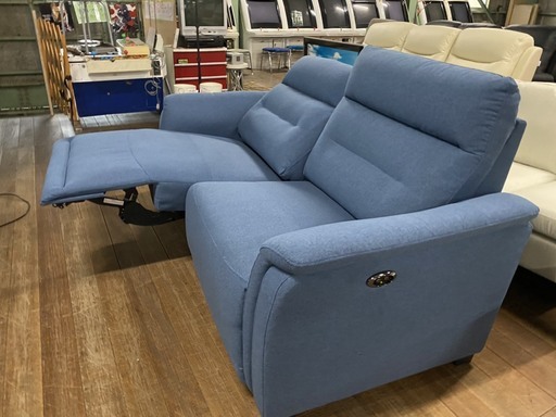 二人掛け電動ソファー！楽天で98800円で販売してます！44800円で販売します！モーターも静かでユッタリ座れます！