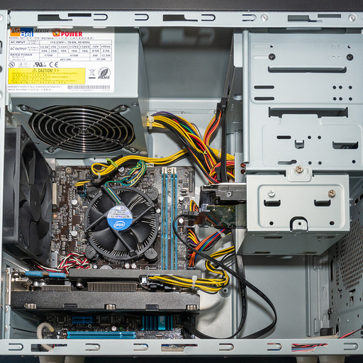 成立御礼!ドスパラ　ゲーミングPC フォートナイト ﾚｲﾝﾎﾞｰｼｯｸｽｼｰｼﾞPUBG Win10