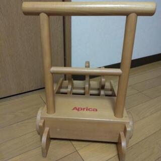  Aprica 木製 手押し車　カタカタ　の画像