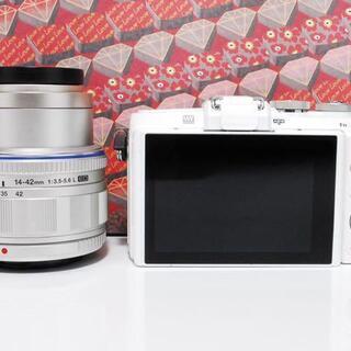 Olympus PEN E-PL7 デジタルカメラ【値下げ交渉可】 新品)OLYMPUS (オリンパス) PEN E-P7 EZダブルズームキット
