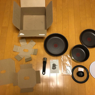 ティファール（T-fal）鍋 フライパン6点セット ほぼ新品の画像