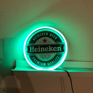 ハイネケン　ネオン看板
