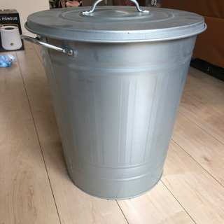 IKEA 蓋付きゴミ箱