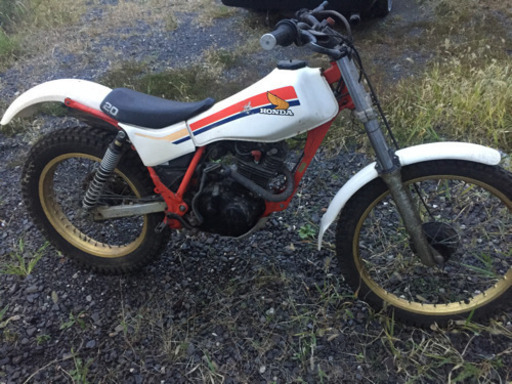 TLR200  不動車 書類なし 部品取