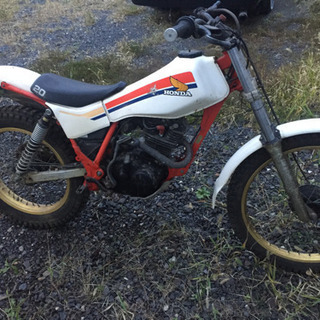 TLR200  不動車 書類なし 部品取