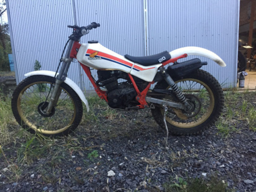 TLR200  不動車 書類なし 部品取