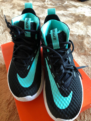 【新品】NIKEバッシュ