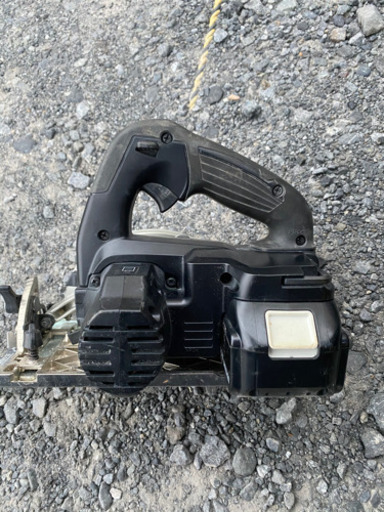 マキタ電池式丸ノコ