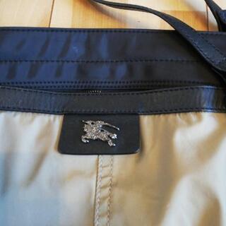 トートバッグ　バーバリーの画像